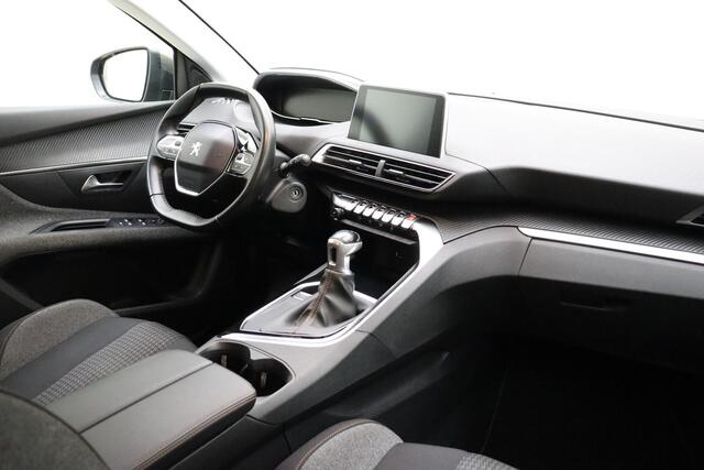 Peugeot 5008 PureTech 130 Blue Lease Executive | navigatie | 7-persoons | Climate & Cruise Control | Camera | Parkeersensor v+a | Draadloze telefoonlader