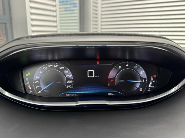 Peugeot 5008 1.2 PureTech Allure 7 Persoons Clima Navi 360 Camera Pano Led