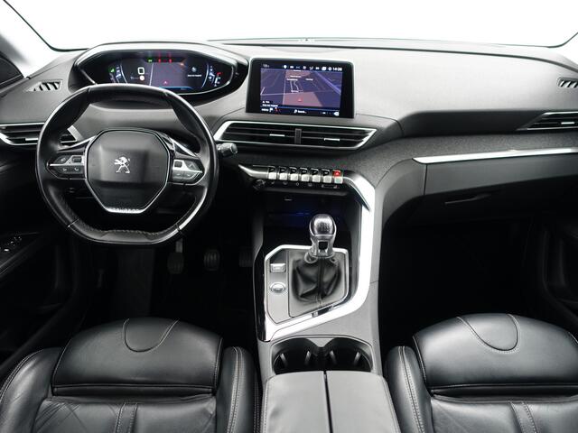 Peugeot 5008 1.2 PureTech Premium GT Line- 7 Pers, Panodak, Memory, Sfeerverlichting, 360 Camera, Lane Assist, Keyless