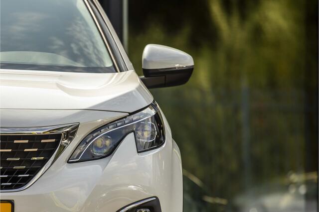 Peugeot 5008 1.2 PureTech Crossway