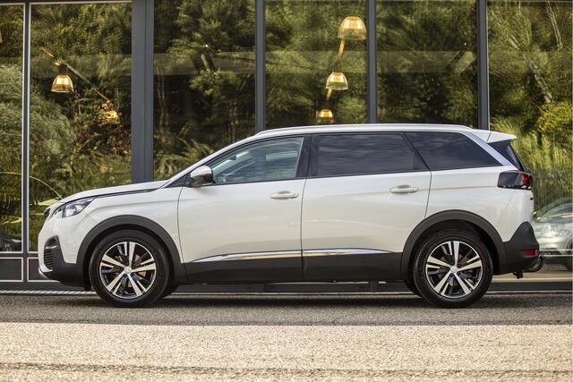 Peugeot 5008 1.2 PureTech Crossway