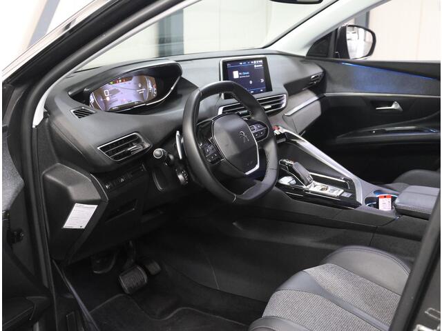 Peugeot 5008 130PK Premium Avantage | AUTOMAAT | AppleCarPlay/AndroidAuto | Cruise Control | Climate Control | Camera | LED | 7 PERSOONS! | Navigatie | Isofix | Privacy Glass | Parkeersensoren | Elektrische Klep |