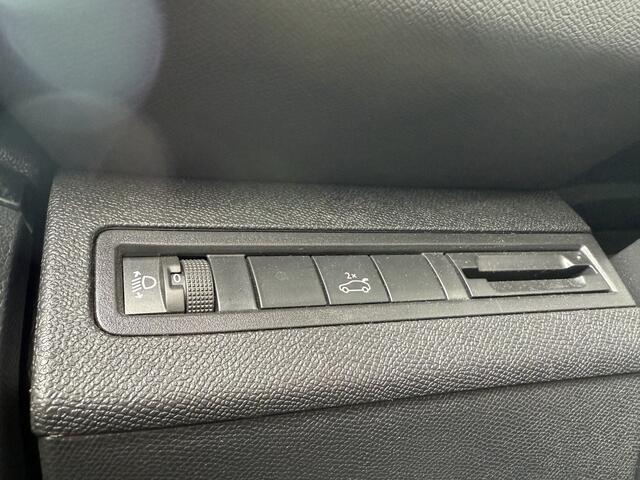 Peugeot 5008 BWJ 2020 1.2 131 PK Blue Lease Premium 7 PER | APPLE CARPLAY | ANDROID AUTO | NAVI / | CLIMA | CRUISE | HALF LEDER | ELEKTRISCHE ACHTERKLEP | CAMERA | KEYLESS | LMV | PDC