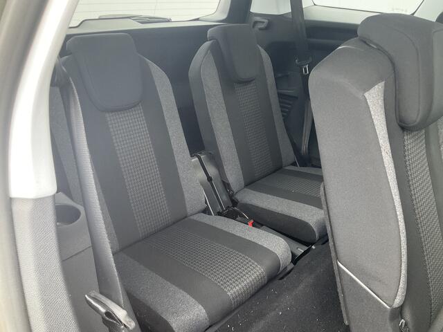 Peugeot 5008 7-Pers 1.2 PureTech Automaat Nav/Cam Carplay Cruise Voll.Onderhouden!