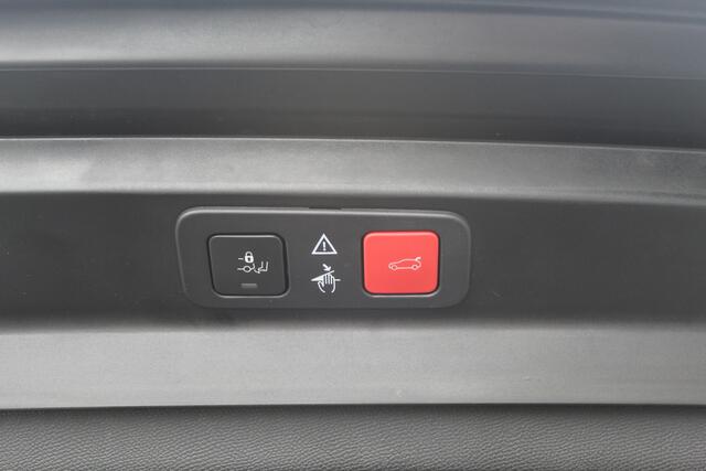 Peugeot 5008 1.2 PureTech Active Pack Business 7 Zitplaatsen/Navigatie/Climate Control/Multifunctioneel Stuur/Bluetooth/Cruise Control/Parkeersensoren/Elektrische achterklep/Privacy glass/Camera/Keyless/Dode hoek waarschuwing buitenspiegels/Digital dash