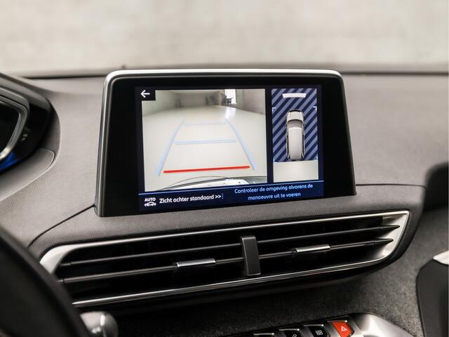 Peugeot 5008 1.2 PureTech Sport 7 Persoons (APPLE CARPLAY, GROOT NAVI, 360 CAMERA, LEDER, GETINT GLAS, SPORTSTOELEN, CRUISE, DAB+, PARKEERSENSOREN, LANE ASSIST, NIEUWSTAAT)