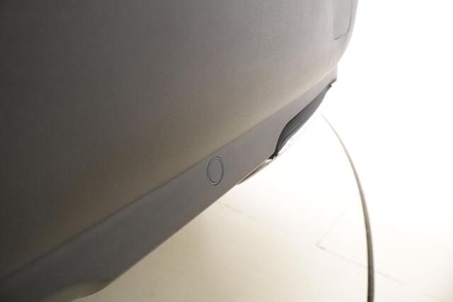 Peugeot 5008 1.2 Hybrid 136 GT | AUTOMAAT | 7-persoons | Parkeer Camera Voor & Achter | Adaptief Cruise Control | Navigatie | Lende Steun Verstelling | DAB+ | Apple Carplay & Android Auto |