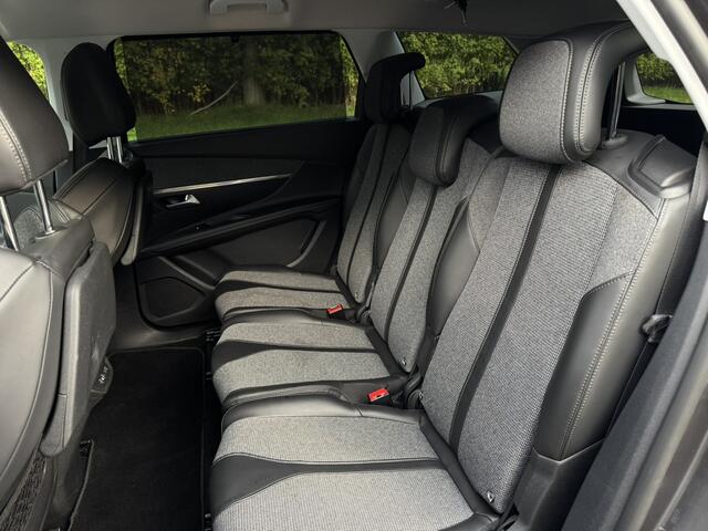 Peugeot 5008 1.6 e-THP Allure |Stoelverwarming|7 zitplaatsen|Apple Carplay|Full Led|Blind Spot|