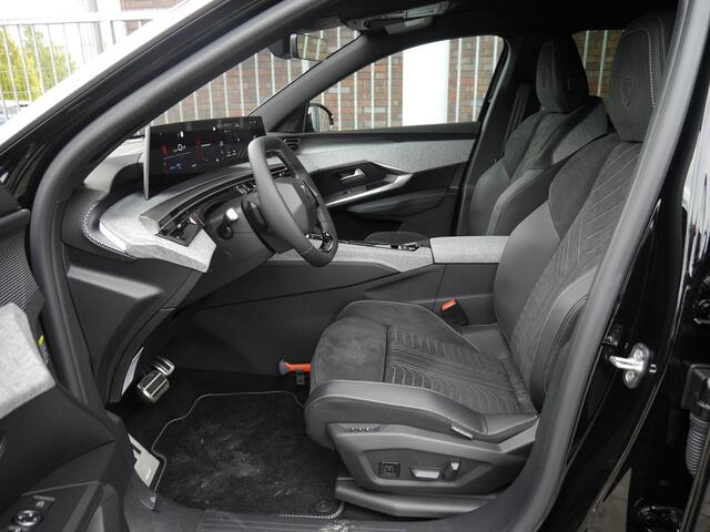 Peugeot 5008 e-5008 GT Avantage 73 kWh | Nieuwe auto | Rondom camera | Adaptive cruise control | Lichtmetalen velgen | Alcantara bekleding | 7 zits | Led | Keyless entry en start