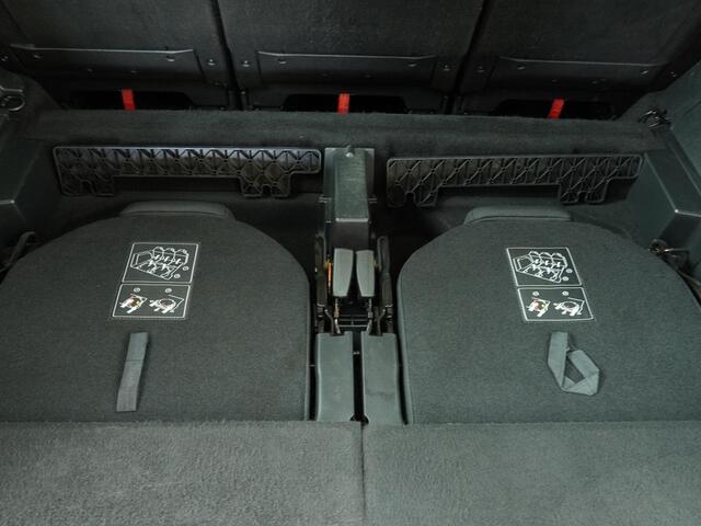 Peugeot 5008 1.2 PureTech Blue Lease Executive - 7-Zitter - Navigatie - Climate Control - Lichtmetalen velgen