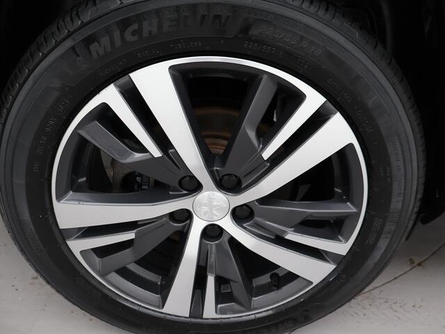 Peugeot 5008 1.2 HYBRID 145 PK AUT. 7-PERS. ALLURE + ADAPTIVE CRUISE | 18 INCH | CAMERA | DIGITALE COCKPIT | APPLE CARPLAY