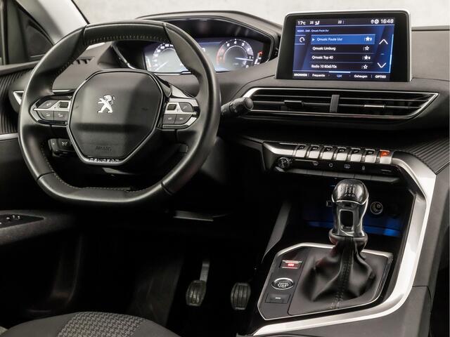 Peugeot 5008 1.2 PureTech Sport 7 Persoons (FACELIFT, APPLE CARPLAY, GROOT NAVI, 360 CAMERA, GETINT GLAS, SPORTSTOELEN, PARELMOER, TREKHAAK, KEYLESS, NIEUWE APK, NIEUWSTAAT)