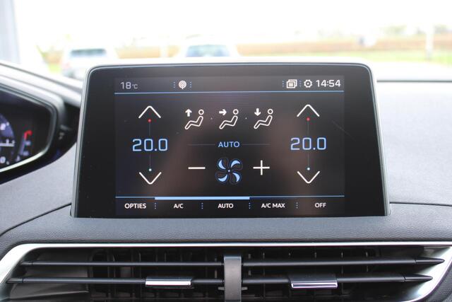 Peugeot 5008 1.2 PureTech Premium Avantage 7P/Trekhaak/Pano/N.A.P.