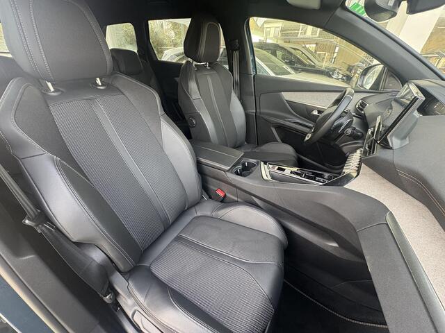 Peugeot 5008 1.2 Hybrid 136 GT | Focal Audio | Elektrische Achterklep | Camera voor + Achter | Navigatie | Climate & Cruise Control | Stoelverarming |