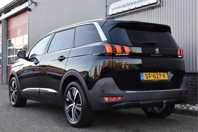 Peugeot 5008 1.2 PureTech Allure 7 pers. Panorama, Trekhaak, Cruise, Virtual cockpit, 360", Carplay