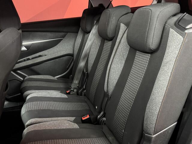 Peugeot 5008 1.2 PureTech Active | Cruise | Trekhaak | Navi | 7 Persoons |