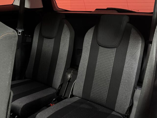 Peugeot 5008 1.2 PureTech Active | Cruise | Trekhaak | Navi | 7 Persoons |