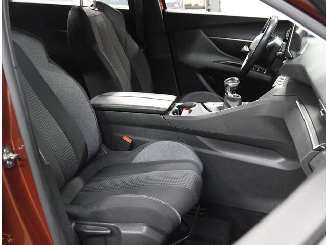 Peugeot 5008 1.2 130PK Blue Lease Active | AppleCarPlay/AndroidAuto | Cruise Control | Climate Control | Camera | LED | 7 PERSOONS! | Navigatie | Isofix | Parkeersensoren | Trekhaak |