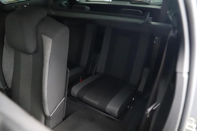 Peugeot 5008 1.2 PureTech Blue Lease Active 131PK 7 Persoons Navigatie Achteruitrijcamera Carplay Android Climate Cruise Control Getint Glas