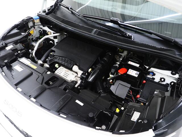 Peugeot 5008 1.2 PureTech 7P. | 360 | Stoelverwarming | PDC | Cruise | Climate | Carplay