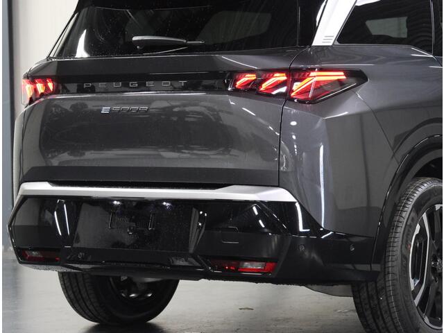 Peugeot 5008 e-5008 GT Avantage 73 kWh | 360 Camera | Alcantara Bekleding | Stoelverwarming | Adaptive CruiseControl met Stop & Go | AppleCarPlay/AndroidAuto | Navigatie | ClimateControl |