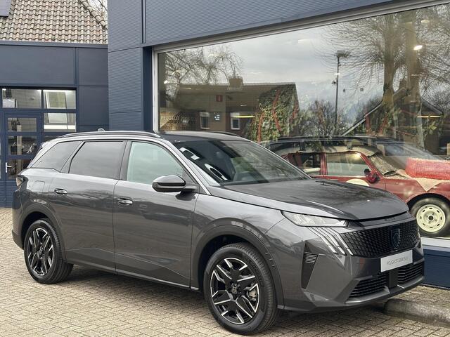 Peugeot 5008 1.2 Hybrid 145 PK Allure | Hybride Automaat | 7 Zitplaatsen | AGR Comforstoel met Stoelverwarming | Afneembare Trekhaak | Navigatie | Climate Control | Cruise Control | Parkeercamera | Keyless Entry | LED Verlichting | Dakrails | 19" Lichtmetalen Velgen |