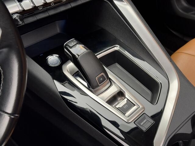 Peugeot 5008 1.2 AUT8 ALLURE 131PK 7PERS PANODAK LEDER NAVI CAMERA APPLE-CARPLAY LED LMV PDC