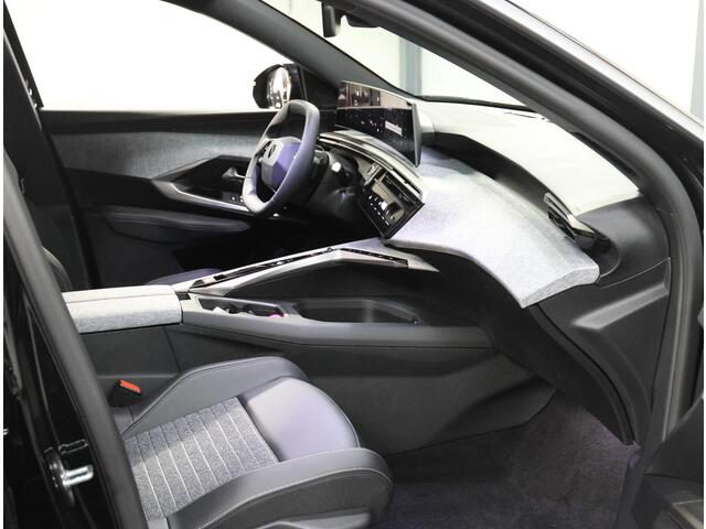 Peugeot 5008 1.2 Hybrid 145PK Allure | Panoramic Navigation Pack | 360 Vision & Drive Pack | 7 zits