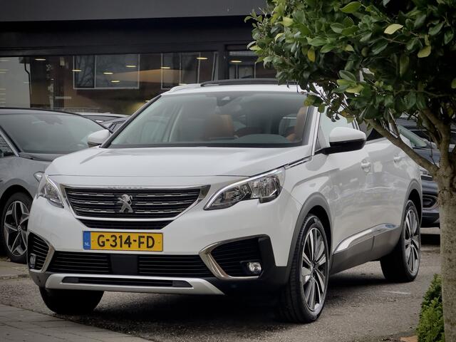 Peugeot 5008 1.2 ACTIE! BETAAL NU 50% 7450 50/50 DEAL DE REST IN 2JR RENTEVRIJ FINANCIEREN