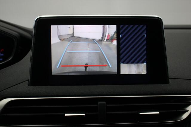 Peugeot 5008 1.2 PureTech Executive 7 Persoons Automaat - Carplay, Navi, Cruise, Digitaal Cockpit, Trekhaak