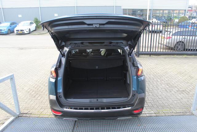 Peugeot 5008 1.2 PureTech GT-Line 7-zits Navigatie/18 Inch L.M Velgen/Parkeersensoren V&A/Parkeer Camera/Bluetooth/Cruise Control/Lane Assist/Digital Desk/Full Options.