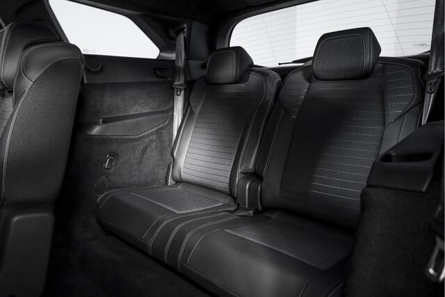 Peugeot 5008 1.2 Hybrid 145 GT 7p.- Automaat | Dig. Cockpit | Adapt. Cruise | Stoel-+Stuurverw. | PDC | Camera | NAV + APP. Connect | ECC | Elek. Klep | DAB | LM 19" | 0384