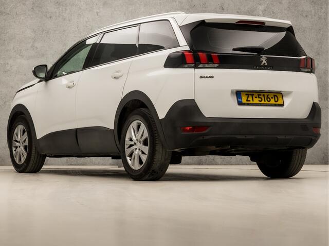 Peugeot 5008 1.2 PureTech Sport 7 Persoons (APPLE CARPLAY, GROOT NAVI, LANE ASSIST, GETINT GLAS, LEDEREN SPORTSTOELEN, PARKEERSENSOREN, CRUISE, NIEUWE APK, NIEUWSTAAT)