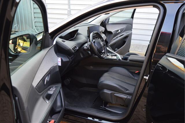 Peugeot 5008 1.2 PureTech Blue Lease Allure O.a: Afn. Haak, PDC, Camera, Stoelverw, Carplay, Etc. All-in prijs!