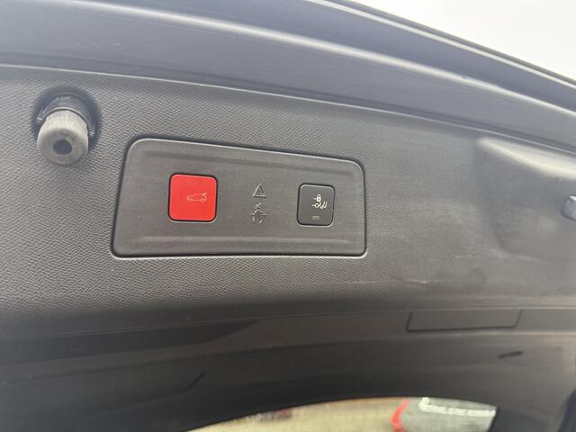 Peugeot 508 1.6 HYbrid Blue Lease GT BOMVOL! | PANO| MEMORY STOEL MET MASSAGE| ELEK. ACHTERKLEP| CAMERA| FOCAL AUDIO| DODE HOEK|