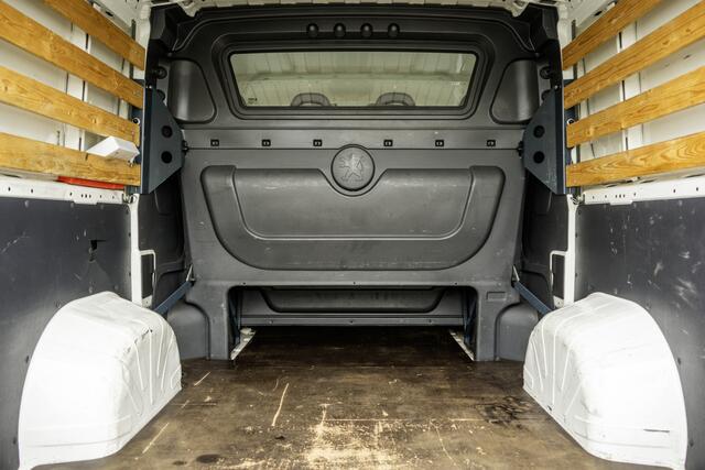 Peugeot BOXER **2.0 BlueHDI L1H1 | Euro 6 | 7-Persoons | nwe motor | Cruise | Airco | Camera | DC**