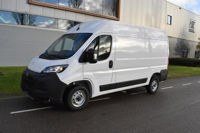 Peugeot BOXER 2.2 BlueHDi 140 S&S L2H2 3.3t Nieuwe bus zonder bpm 2 x snel leverbaar L2H2 / achteruitrijcamera verzwaard verenpakket, pakket City plus