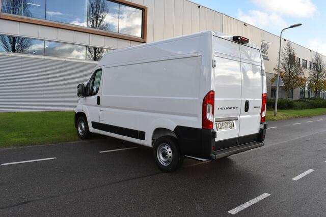 Peugeot BOXER 2.2 BlueHDi 140 S&S L2H2 3.3t Nieuwe bussen zonder bpm L2H2/ achteruitrijcamera verzwaard verenpakket, pakket City plus