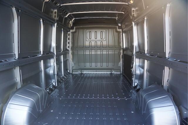 Peugeot BOXER 35+ Heavy 2.2HDI 180PK EAT8 Automaat L3H2 10" Navi, Climate. Camera, Cruise 270º Deur!! NR. A679*