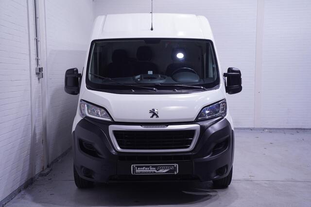 Peugeot BOXER 2.2 BlueHDi 140 pk L2H2 Premium Navi, Camera Laadruimte Pakket, Trekhaak 2.500 kg, 3-Zits
