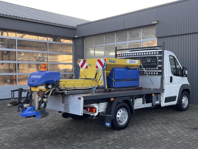 Peugeot BOXER 2.2 HDI Winterdienst Zoutstrooier Nido Open laadbak Airco Trekhaak Open laadbak Nido aansluiting voor Nido zoutstrooier 1e eigenaar Euro 5 Airco Trekhaak pick-up p-up Sneeuw ploeg Sneeuwborstel