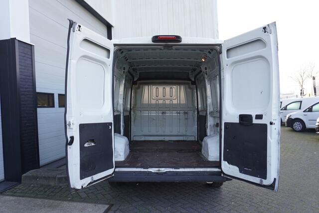 Peugeot BOXER 2.2 BlueHDi 120PK 2x Schuifdeur L2H2 EURO 6 - Airco - Navi - Cruise - Camera - ¤ 15.950,-