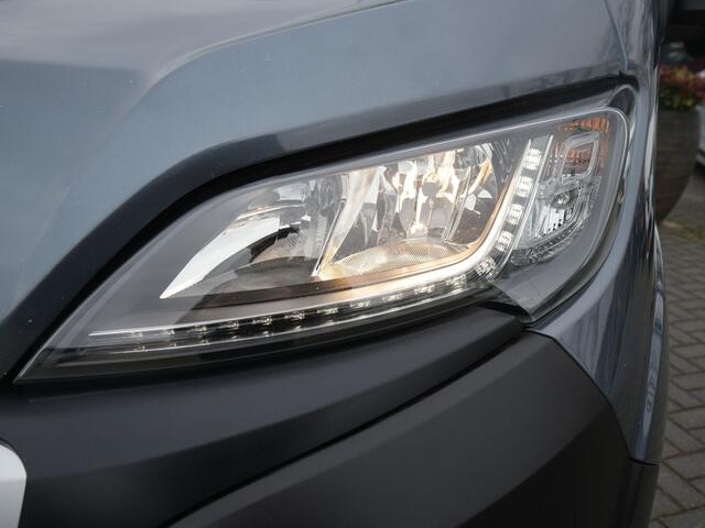 Peugeot BOXER 330 2.2 BlueHDi 140 L2H1 Premium - Trekhaak - Achteruitrijcamera - All Seasonbanden - Sidebars