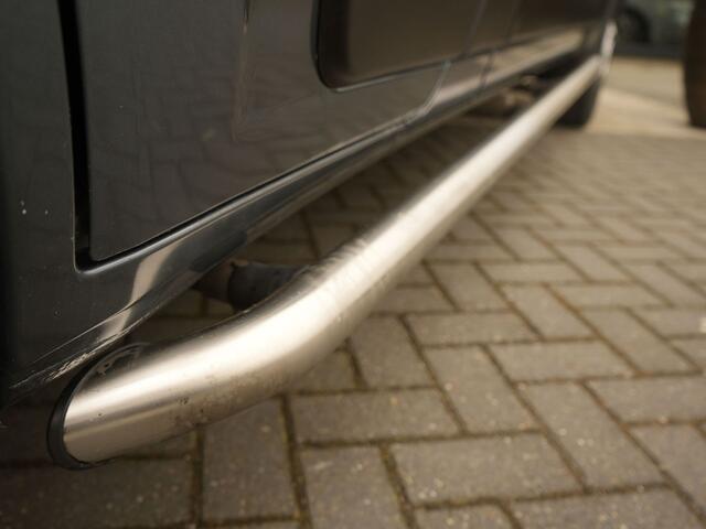 Peugeot BOXER 330 2.2 BlueHDi 140 L2H1 Premium - Trekhaak - Achteruitrijcamera - All Seasonbanden - Sidebars