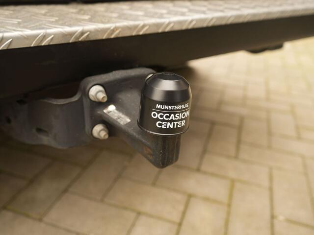 Peugeot BOXER 330 2.2 BlueHDi 140 L2H1 Premium - Trekhaak - Achteruitrijcamera - All Seasonbanden - Sidebars