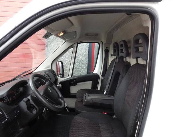 Peugeot BOXER 330 2.2 HDI L2H1 XT 3 zits airco