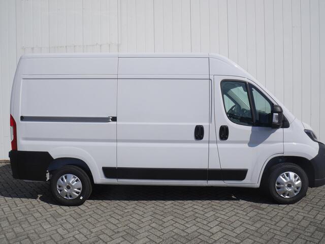 Peugeot BOXER 2.2 BlueHDi L2H2 3.0t 120 Pk | VOORRAAD AUTO | 2-Zits | Cruise Control | Airco | Camera Achter | USB aansluiting