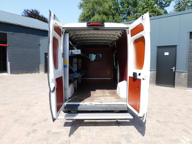 Peugeot BOXER 333 2.2 BlueHDi 140 L3H2 Premium LEES TEKST! ACHTERUITRIJCAM! FULLMAP NAVI! AIRCO! CRUISE!