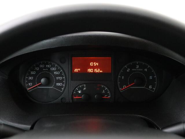 Peugeot BOXER 2.0BlueHDI 130PK L2H2 Pro Glasrestreel | Trekhaak | Navigatie | Camera | Airco | 3-Persoons