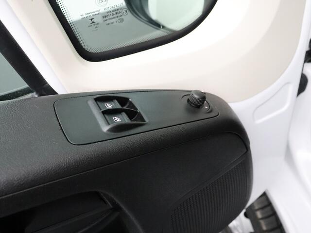 Peugeot BOXER 2.2 BlueHDi 140PK Koelbakwagen+Laadklep | Airco | Cruise | Dakspoiler | Zijdeur